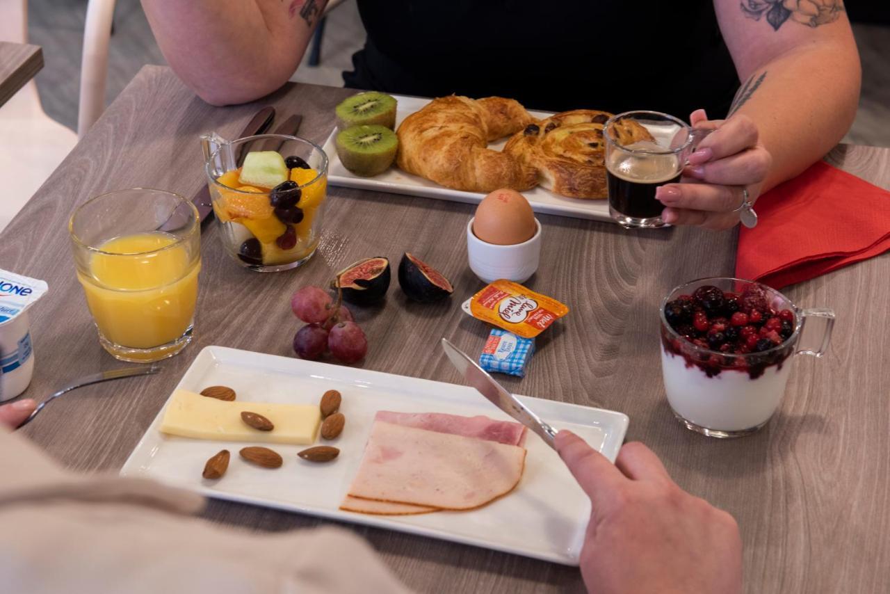 Ibis Cergy Pontoise Le Port Hotel Екстериор снимка