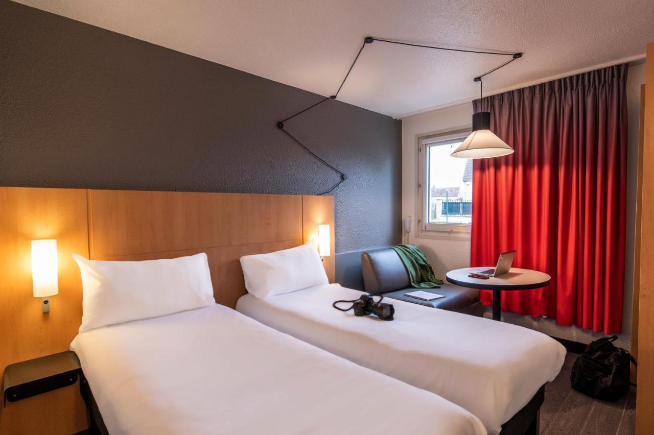 Ibis Cergy Pontoise Le Port Hotel Екстериор снимка