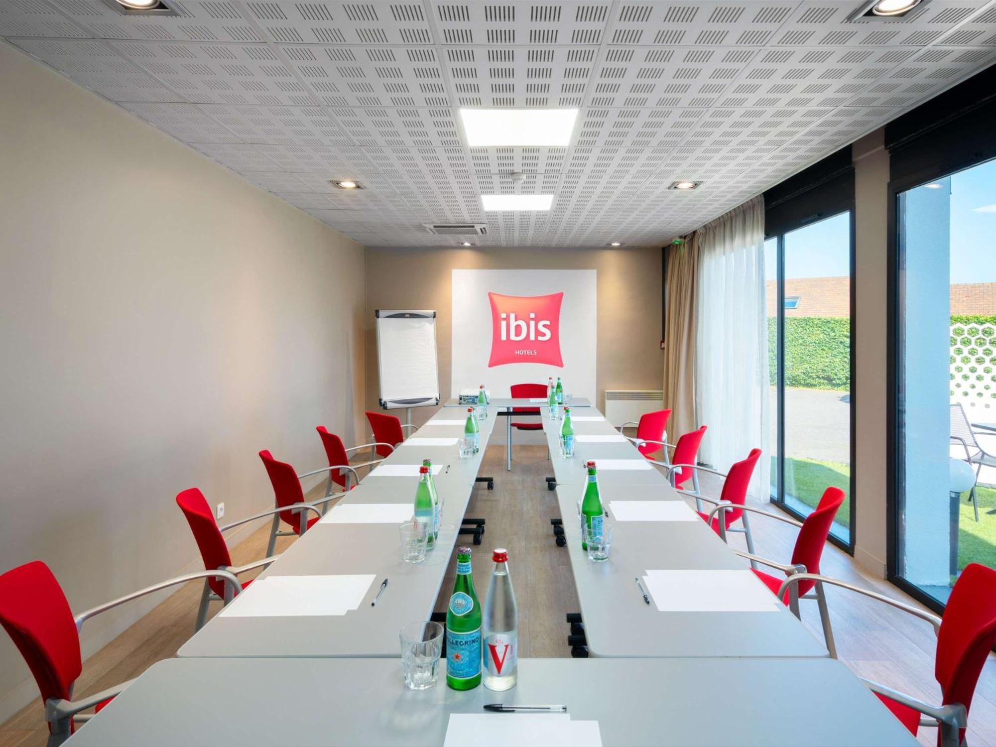 Ibis Cergy Pontoise Le Port Hotel Екстериор снимка