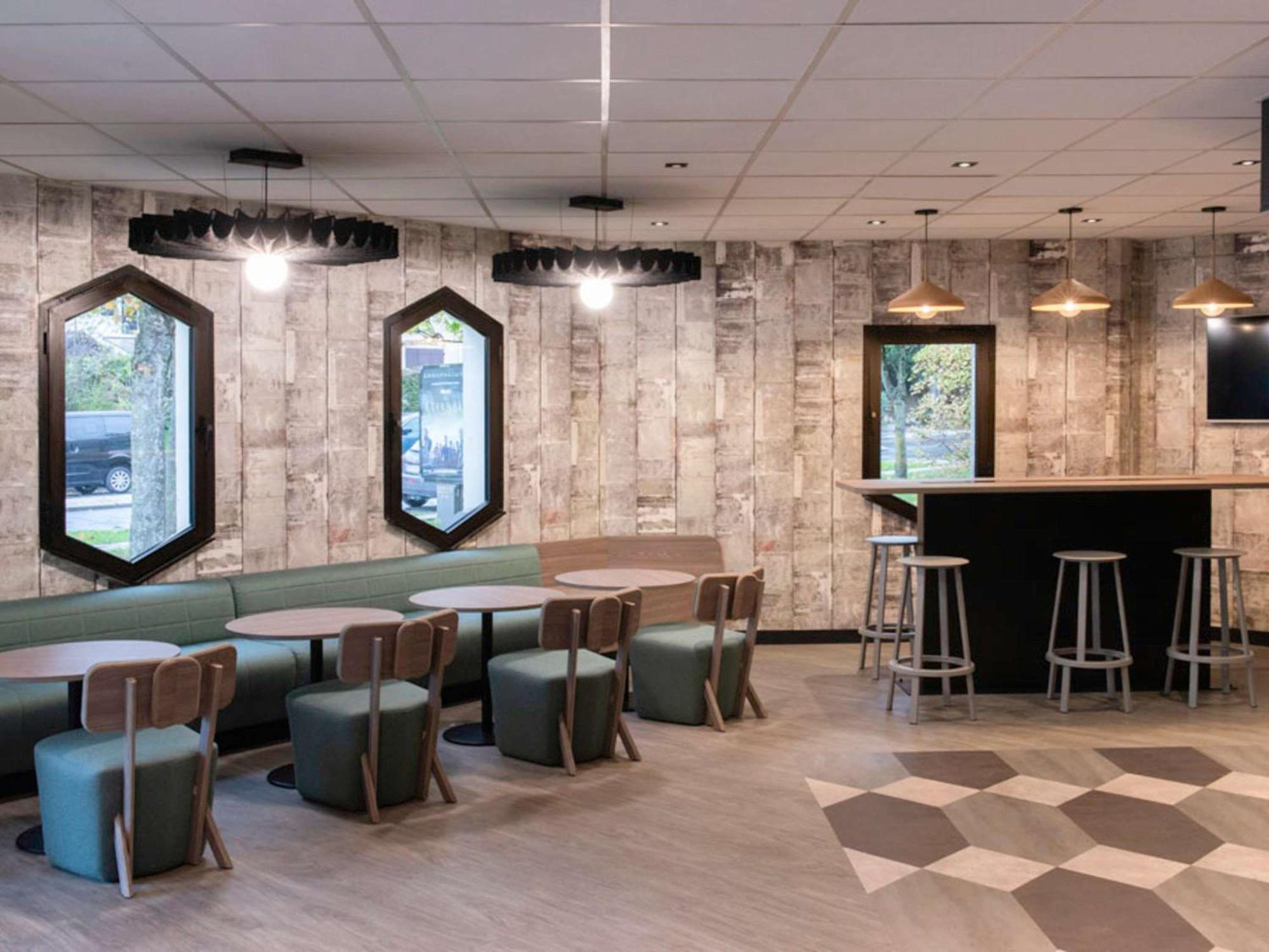 Ibis Cergy Pontoise Le Port Hotel Екстериор снимка