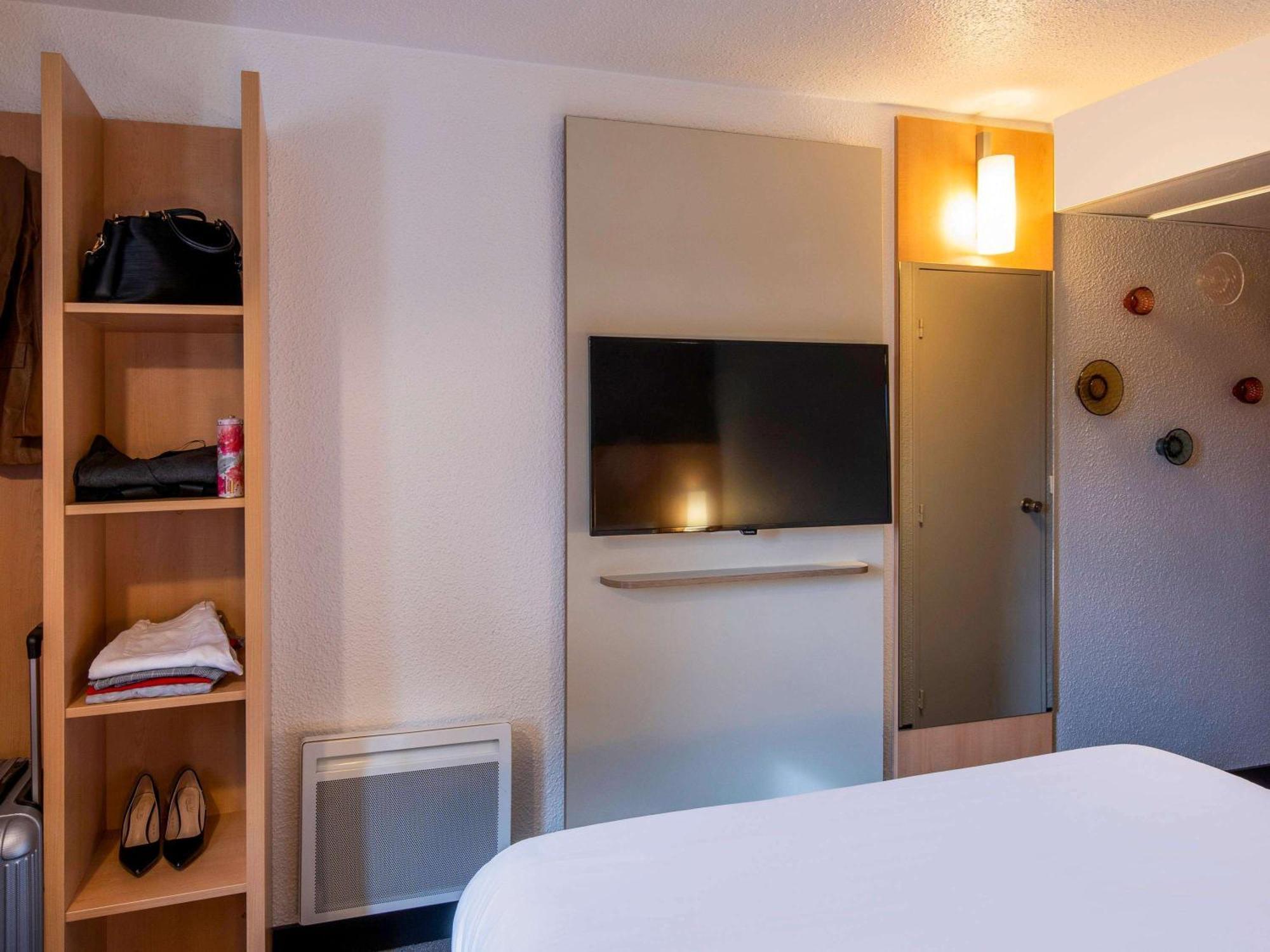 Ibis Cergy Pontoise Le Port Hotel Екстериор снимка