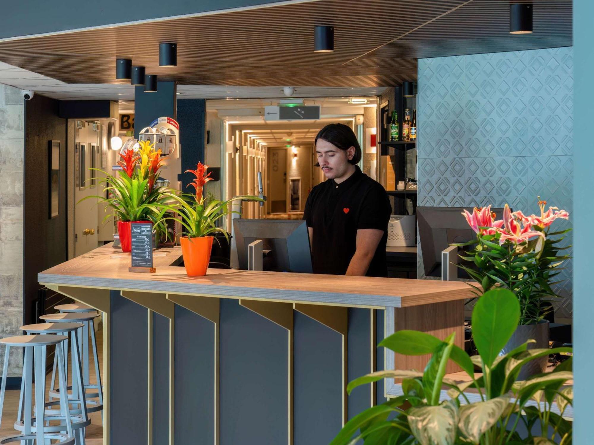 Ibis Cergy Pontoise Le Port Hotel Екстериор снимка