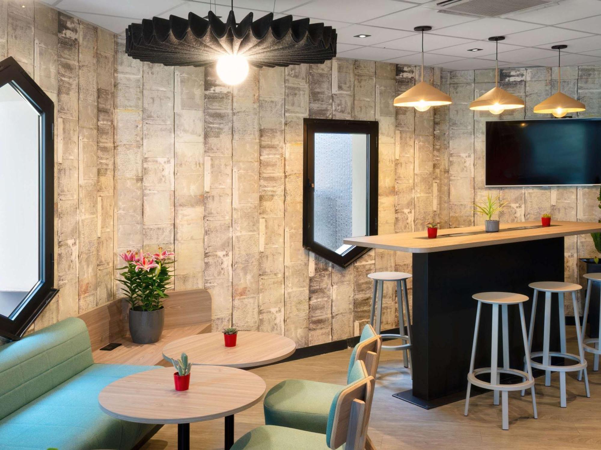 Ibis Cergy Pontoise Le Port Hotel Екстериор снимка
