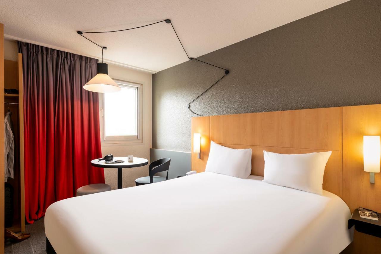Ibis Cergy Pontoise Le Port Hotel Екстериор снимка