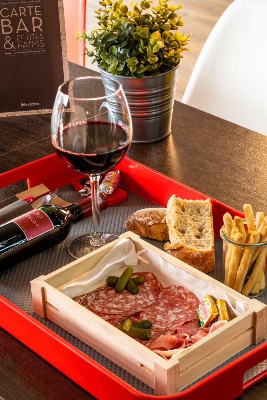 Ibis Cergy Pontoise Le Port Hotel Екстериор снимка