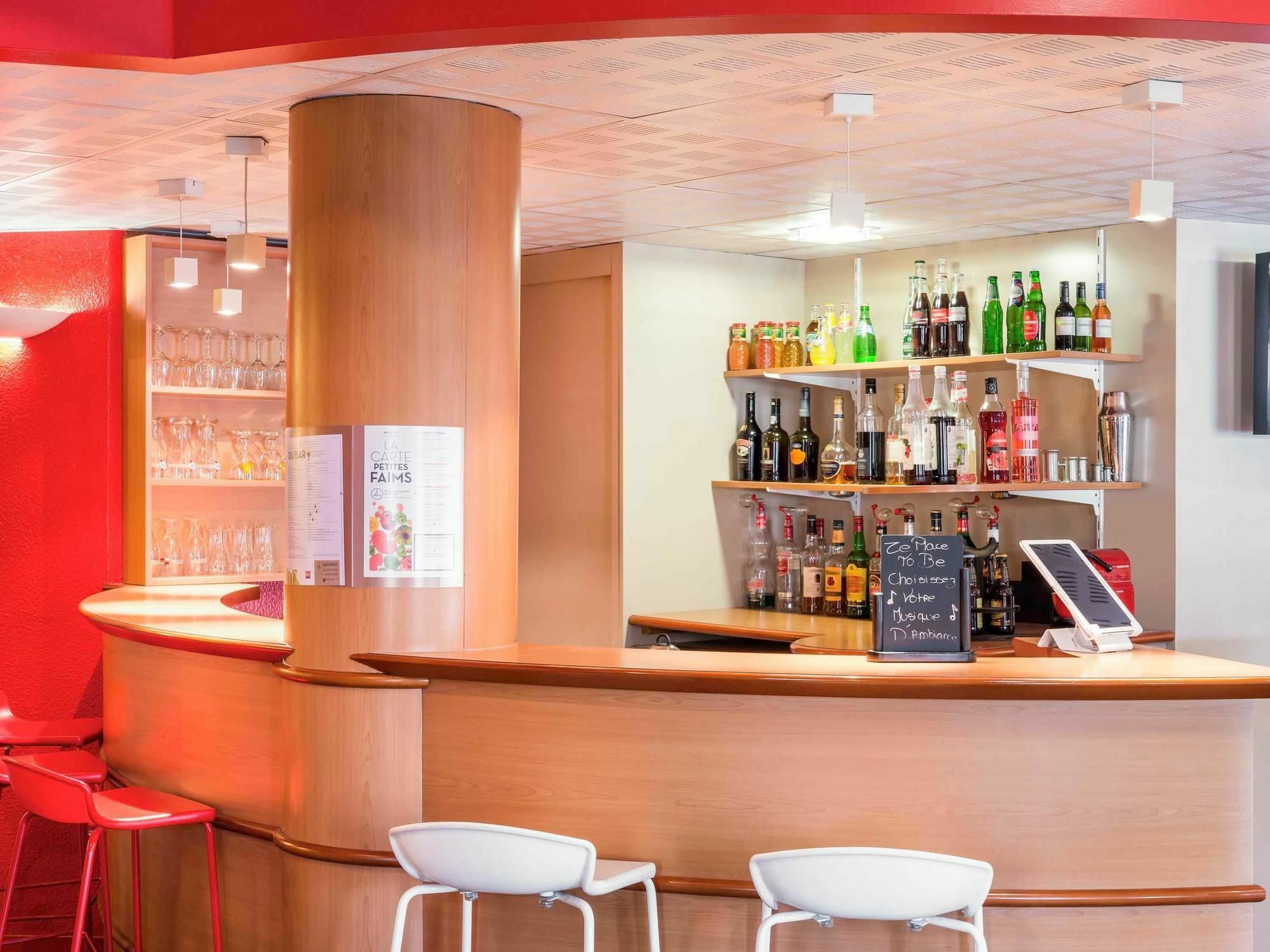 Ibis Cergy Pontoise Le Port Hotel Екстериор снимка